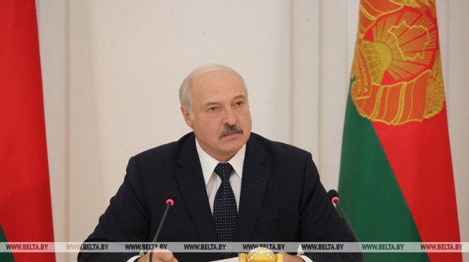Александр Лукашенко: положительные результаты работы экономики люди должны ощутить на себе