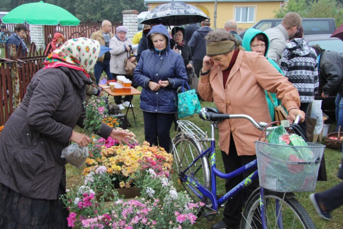 В Мостах прошла традиционная осенняя ярмарка