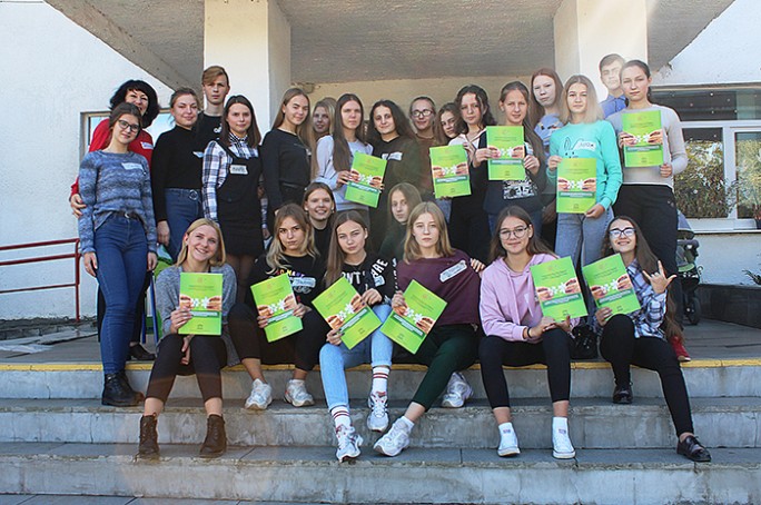 В Мостах стартовал проект гуманитарного сотрудничества «Молодёжная волонтёрская сеть: Экология на пальцах»