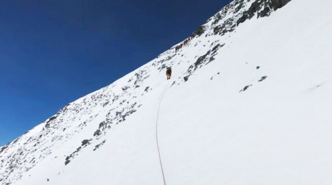 Непал и Китай измерят высоту горы Эверест