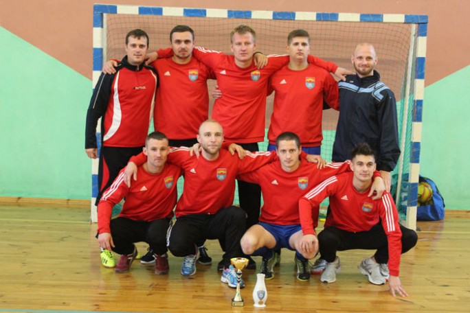 В Мостах прошли традиционные соревнования по мини-футболу
