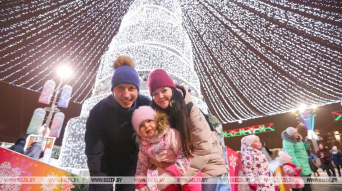 Новогодними огнями Минск засияет 14 декабря