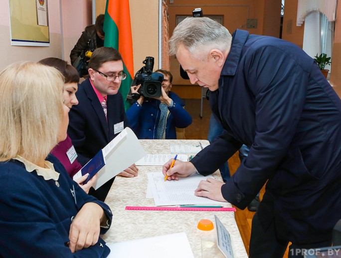 Михаил ОРДА: «Депутат должен болеть за свою страну, за ее стабильность и мир»