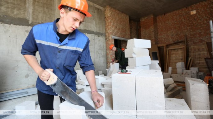 Почти 6 тыс. молодых людей из Гродненской области в этом году трудились в студотрядах