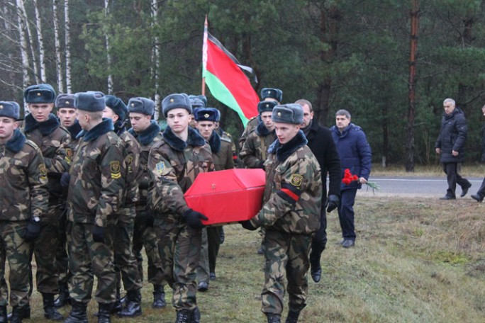 В Мостовском районе перезахоронены останки воина Красной Армии, погибшего в годы Великой Отечественной войны