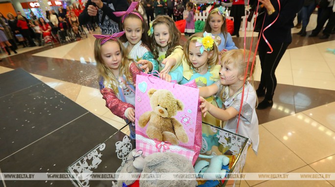 Благотворительная акция БРСМ и БРПО 'Чудеса на Рождество' стартует в Беларуси 5 декабря