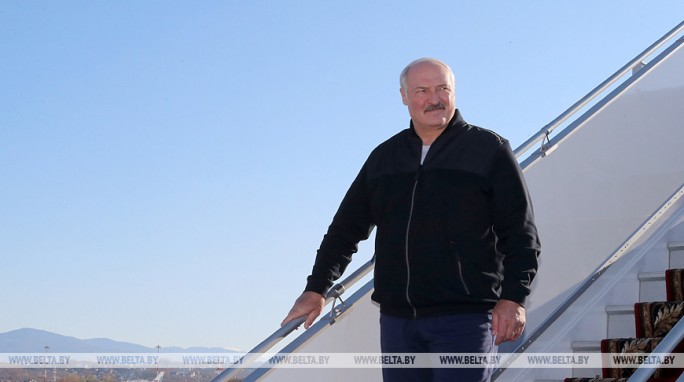 Александр Лукашенко прибыл в Сочи на встречу с Владимиром Путиным