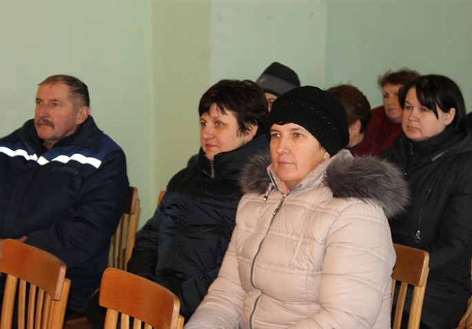 Заместитель председателя райисполкома Марина Давыдик встретилась с коллективом Мостовского ремонтного завода