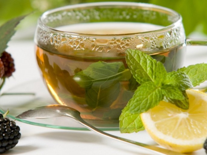5 успокаивающих чаев, которые могут побороть симптомы простуды