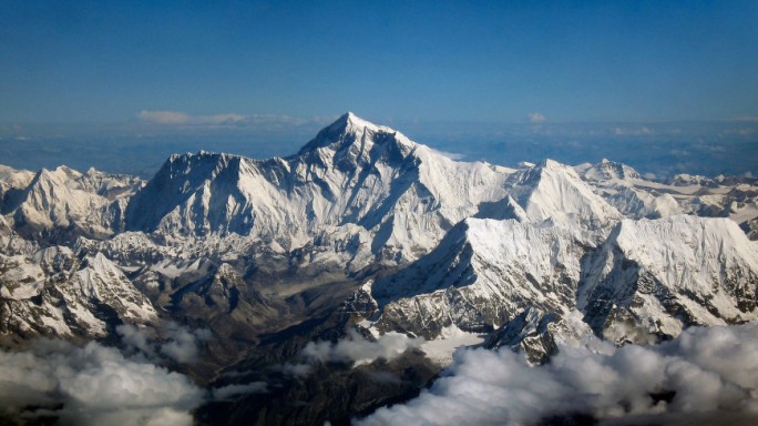 Эверест зацвел из-за глобального потепления