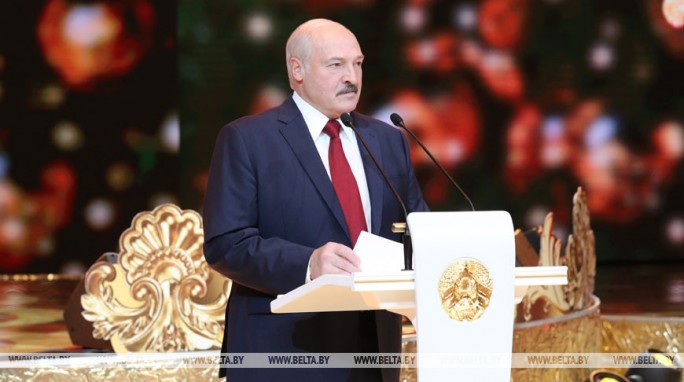Александр Лукашенко: белорусскому народу под силу преодолеть все трудности