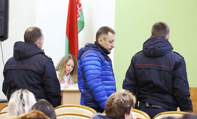В Гродно прошел суд над Витольдом Якимчиком, который в октябре прошлого года забрал из детского сада своего сына и уехал в неизвестном направлении
