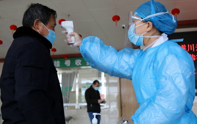 Количество смертей от коронавируса в Китае увеличилось до 425