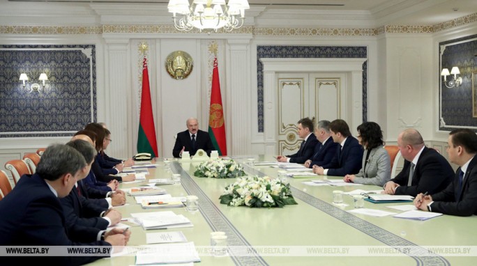 Александр Лукашенко о задачах госСМИ: нужно честно и объективно говорить с людьми на понятном языке, доносить им нашу позицию