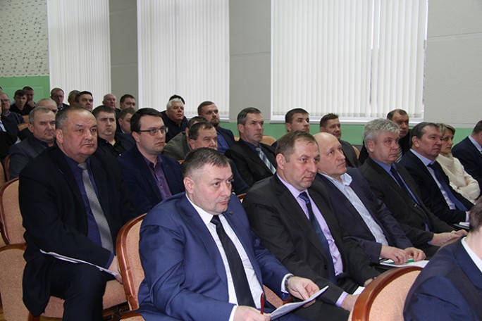 Мехдвор должен быть образцом порядка. Об этом говорилось на областном семинаре в Мостах