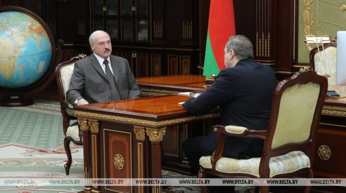 Александр Лукашенко: система здравоохранения Беларуси и врачи молодцы