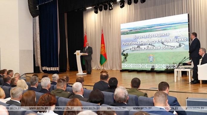 Александр Лукашенко посещает с рабочей поездкой Солигорский район
