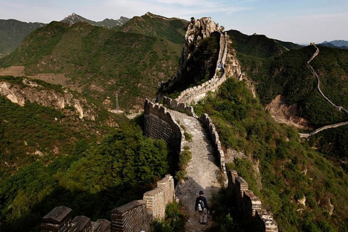 На Великой Китайской стене нашли древнюю каменную стелу с именами ее строителей и защитников