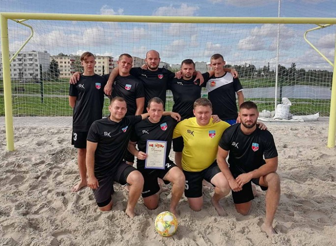 Мостовчане стали вторыми в первом Открытом кубке района по пляжному футболу