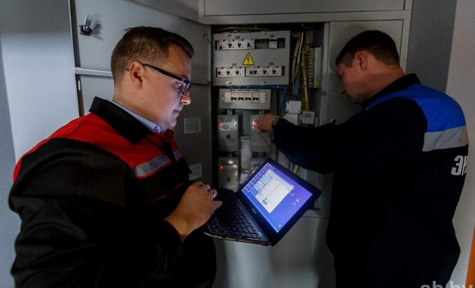 Пеня, запрет на выезд из страны, выселение из квартиры. Чем еще грозит неоплата жилищно-коммунальных услуг