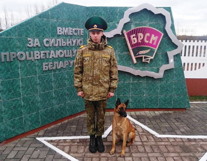 Достойно выполняет свой долг по охране государственной границы мостовчанин Егор Савко