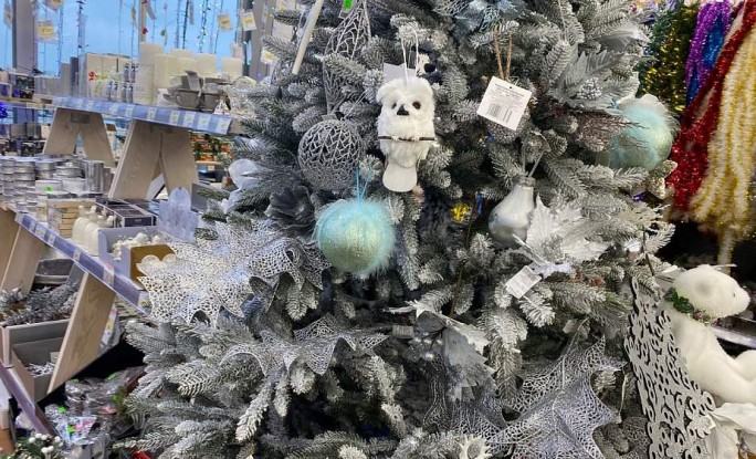 Деревянные ветки и лавандовые цвета. Создаем праздничное настроение на Новый год и Рождество с помощью новогоднего декора