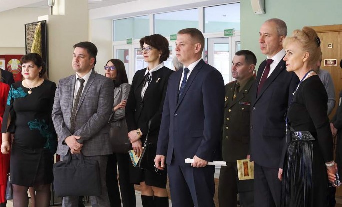 Цифровая трансформация, развитие инфраструктуры, патриотическое воспитание. Актуальные вопросы обсудили на итоговой коллегии главного управления образования