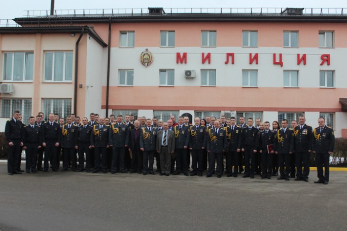Милиционеры Мостовщины встретили свой профессиональный праздник