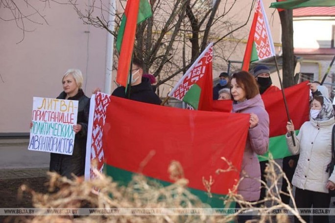 Литва - пристанище политических авантюристов!