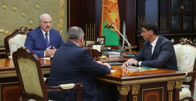 О 'накатах', сведении счетов, чистых руках и уходе в политику - главные месседжи Александр Лукашенко бизнесу