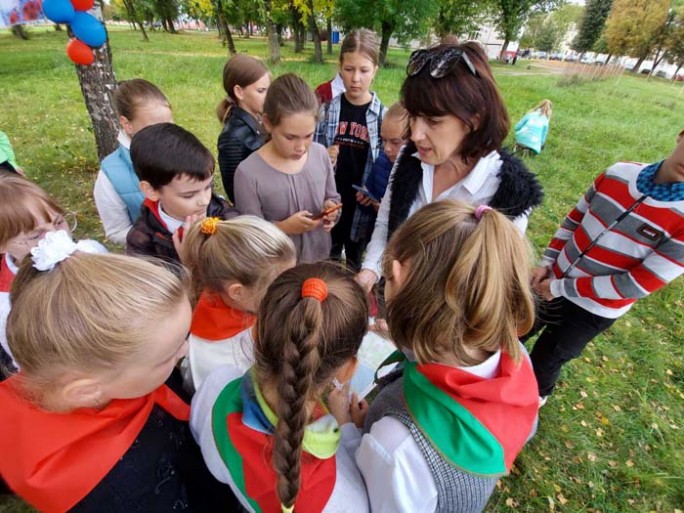 Край мой — гордость моя. В Мостовском центре творчества детей и молодёжи прошёл квест, посвящённый Дню народного единства