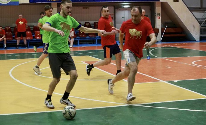 Команда облисполкома обыграла команду областного комитета БРСМ в товарищеском матче по футболу