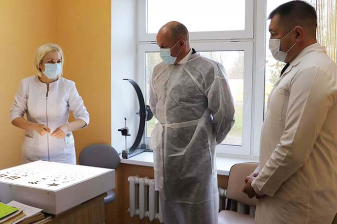 Новое оборудование для диагностики зрения и УЗИ-аппарат поступили в Мостовскую ЦРБ