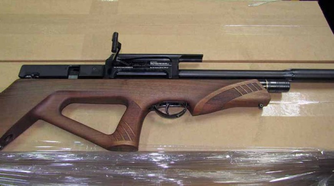 Гродненские таможенники пресекли незаконный ввоз 700 пневматических винтовок