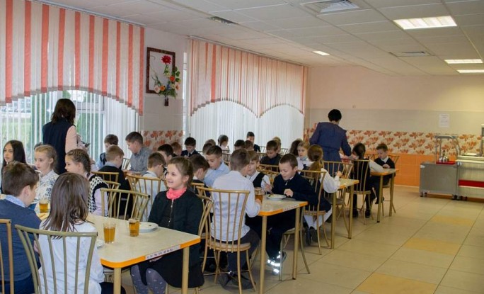 Комитет госконтроля провел мониторинг питания в 13 школах региона