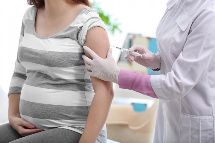 О необходимости  вакцинации в «интересном положении» мостовчанам рассказывает специалист райЦГЭ