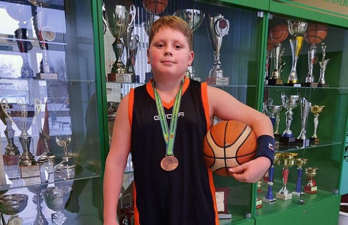 Юный баскетболист из Мостов Матвей Мушинский стал бронзовым призёром первенства страны по баскетболу