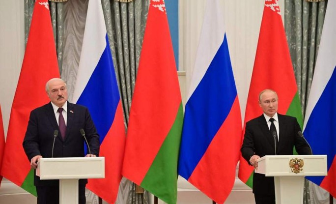 К 25-летию подписания союзного договора: конкретные результаты интеграции Беларуси и России анализируют эксперты