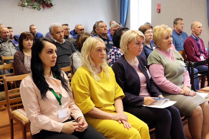 Туристический потенциал, занятость детей летом и ответственность за «лайки» на экстремистских каналах. На Мостовщине проходит Единый день информирования