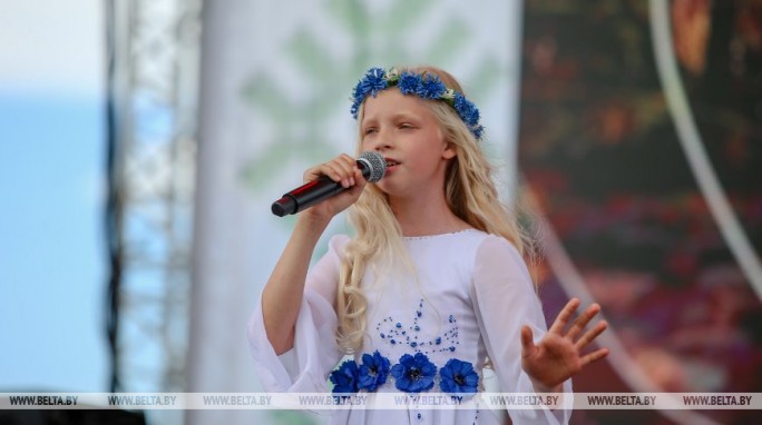 Лукашенко: фестиваль песни и поэзии в Молодечно способствует обогащению белорусской культуры