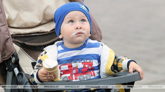 Гости 'Славянского базара' съели около 14 т мороженого