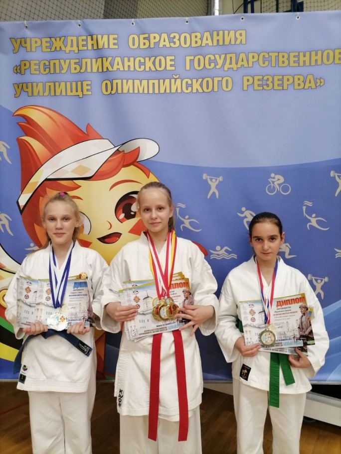 Мостовчане успешно выступили на чемпионате Беларуси по каратэ