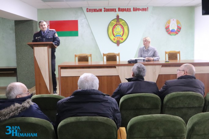 Крепкие двери и надёжные замки. В Мостовском РОВД с председателями садовых товариществ обсудили, как уберечь имущество от нежданных «визитёров»