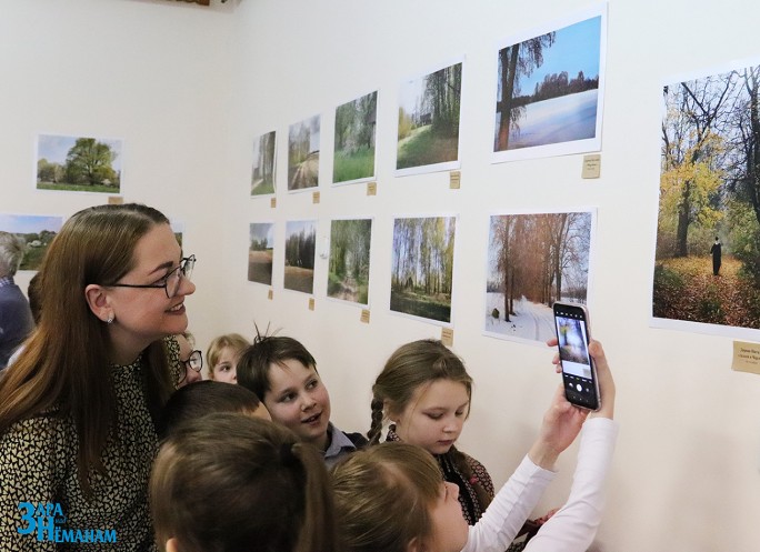 В Мостах открылась фотовыставка Наталии Дорош «Дорогой сердцу Мостовский край»