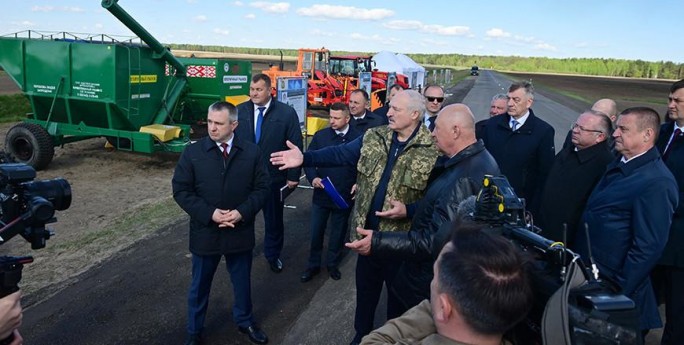 Неожиданный приезд в Гродно, эксперименты на полях и программа действий для страны. Итоги региональной недели Президента