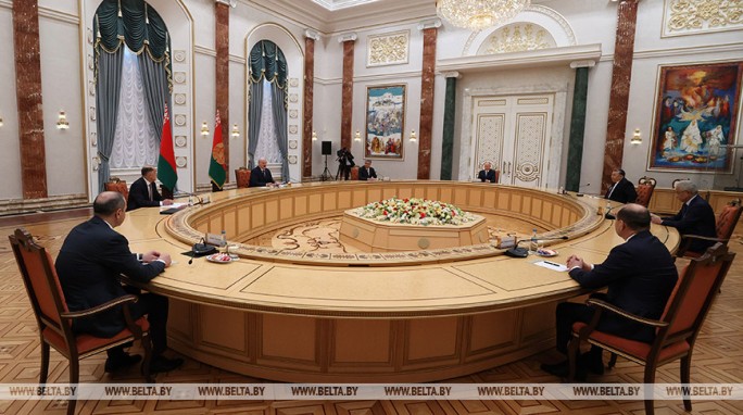 Лукашенко встретился с секретарями советов безопасности стран ОДКБ