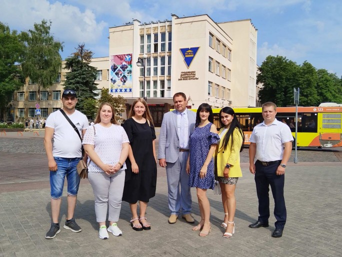 Делегация Мостовского района принимает участие в первом областном форуме 'Ровесники молодой Беларуси', который проходит в Гродно и приурочен ко Дню молодёжи и студенчества