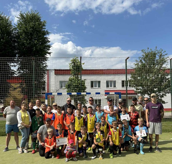 В День Независимости Республики Беларусь в Мостах прошёл турнир по мини-футболу