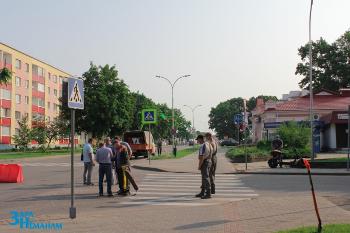 Почему в Мостах перекрыли ул. Советскую?