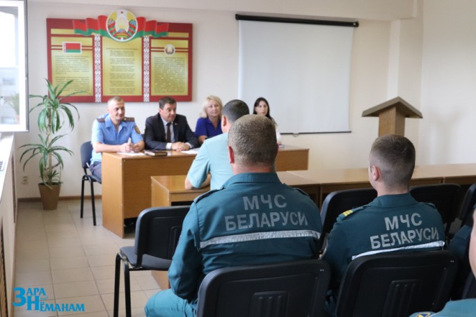 Какие темы обсуждали на Едином дне информирования в Мостовском районном отделе МЧС?